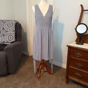 LOFT Navy and White Asymmetrical Dress